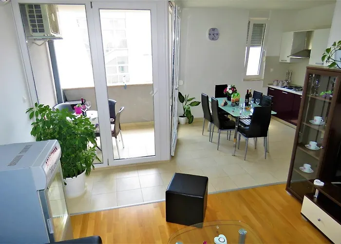 West Apartment Makarska
