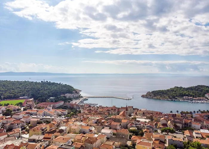 West * Makarska
