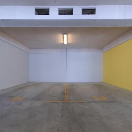 Διαμέρισμα West *