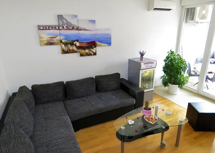 West Διαμέρισμα *