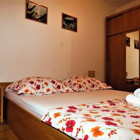 Apartman West *