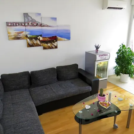 West Apartman *